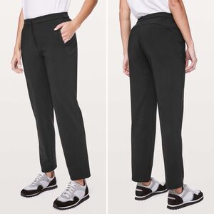 Lululemon On The Move Pant in Black Size 12